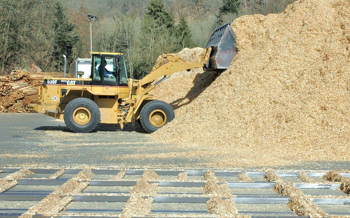 Siempelkamp ContiTherm®-Anlage zur energieeffizienten Herstellung von Holzfaserdämmplatten im Trockenverfahren für Gutex