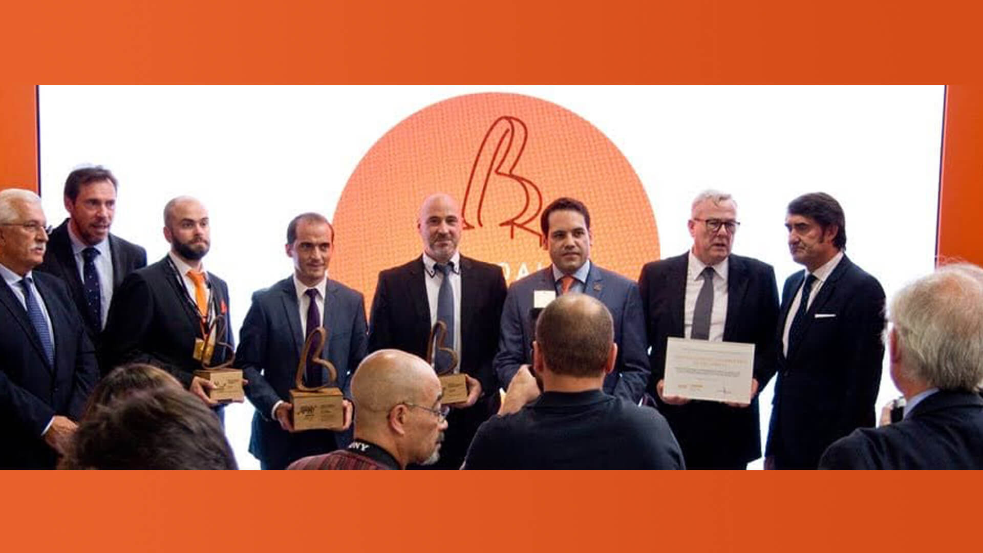 Ausgezeichneter Pallmann EcoPulser zur energieeffizienten Zerkleinerung von Holzmaterialien mithilfe innovativer Stoßwellentechnologie.
